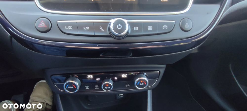 Opel Crossland X 1.2 T 120 Lat S&S - 19