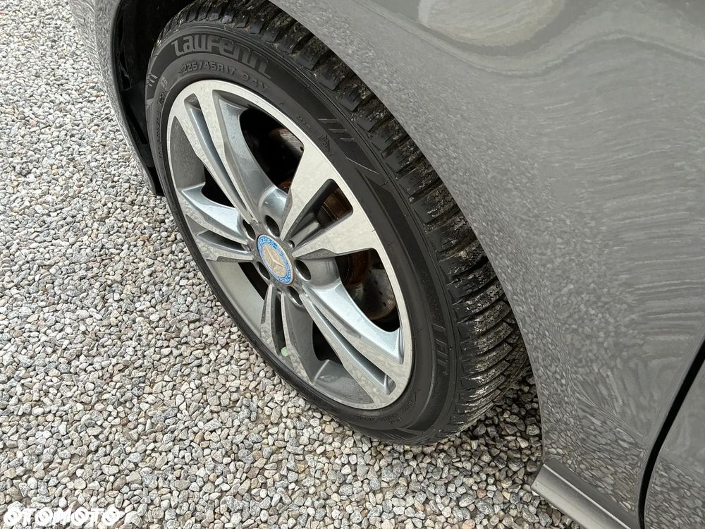 Mercedes-Benz Klasa B 180 BlueEFFICIENCY Edition - 5