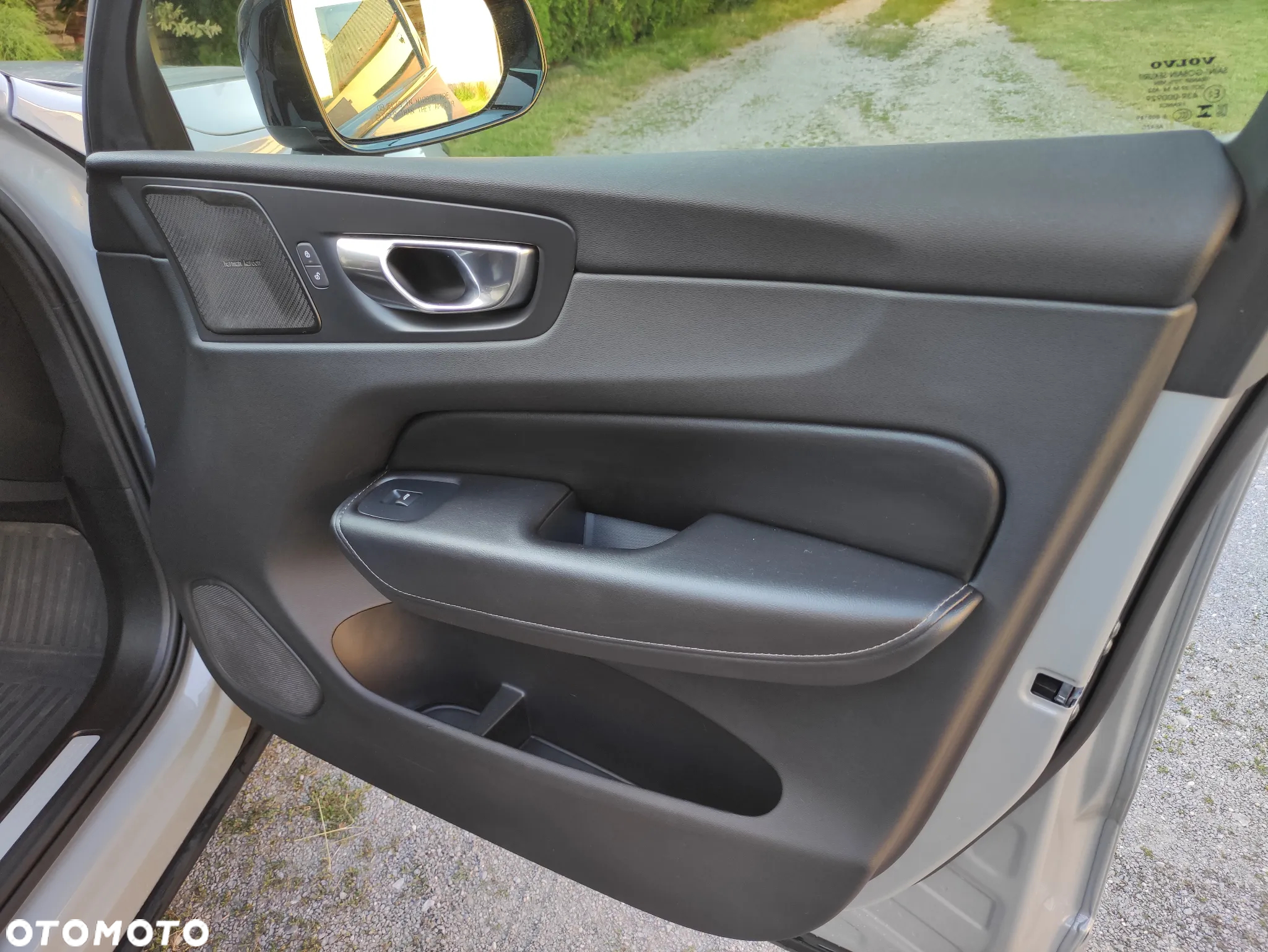 Volvo XC 60 B5 B AWD Plus Dark - 17