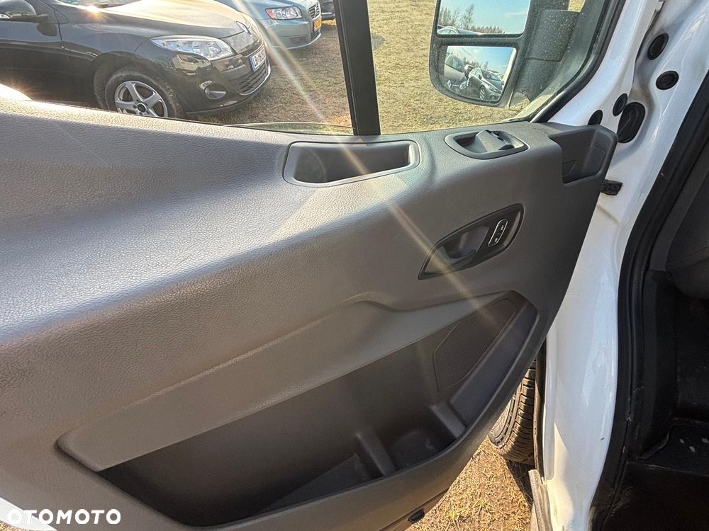 Ford Transit - 14