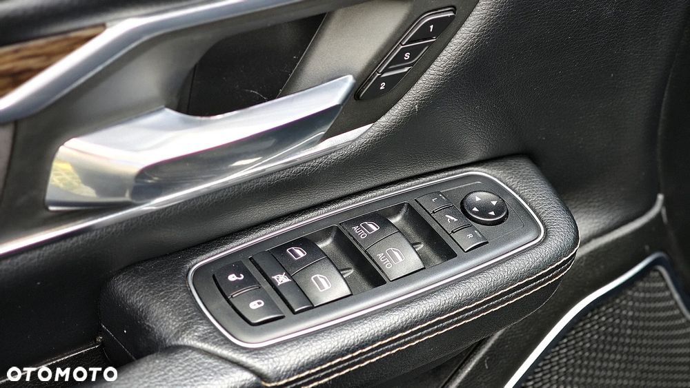 Dodge RAM - 33