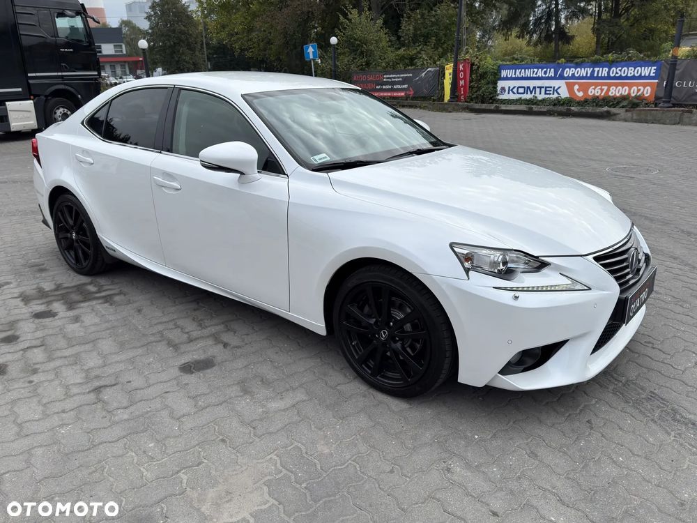 Lexus IS 300h Elite EU6 - 2