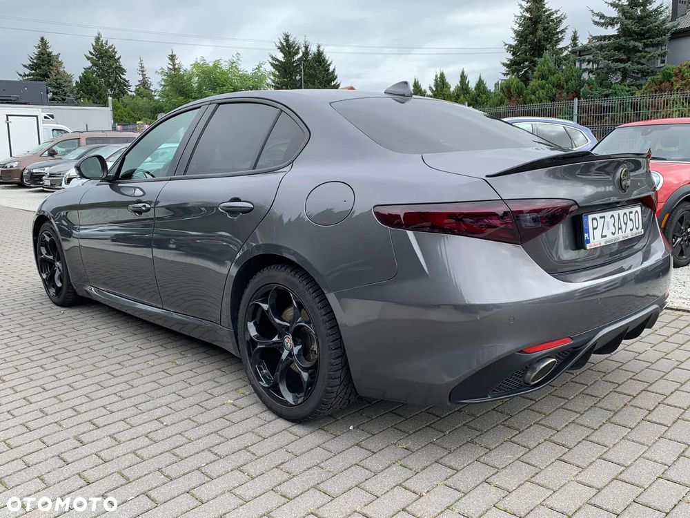 Alfa Romeo Giulia 2.2 D Turbo - 6