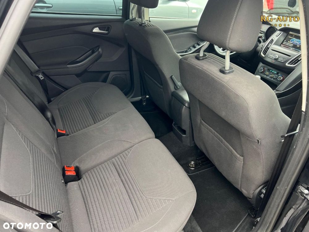 Ford Focus - 27