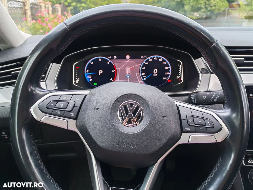 Volkswagen Passat 2.0 TDI DSG R Executive - 4
