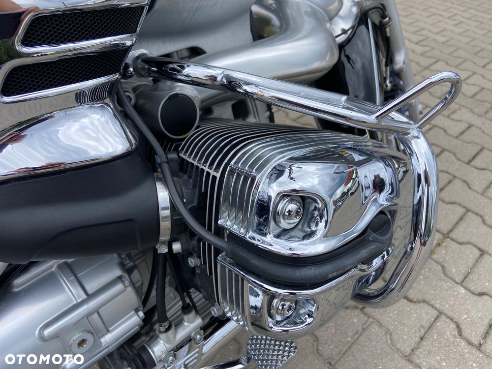 BMW R - 9