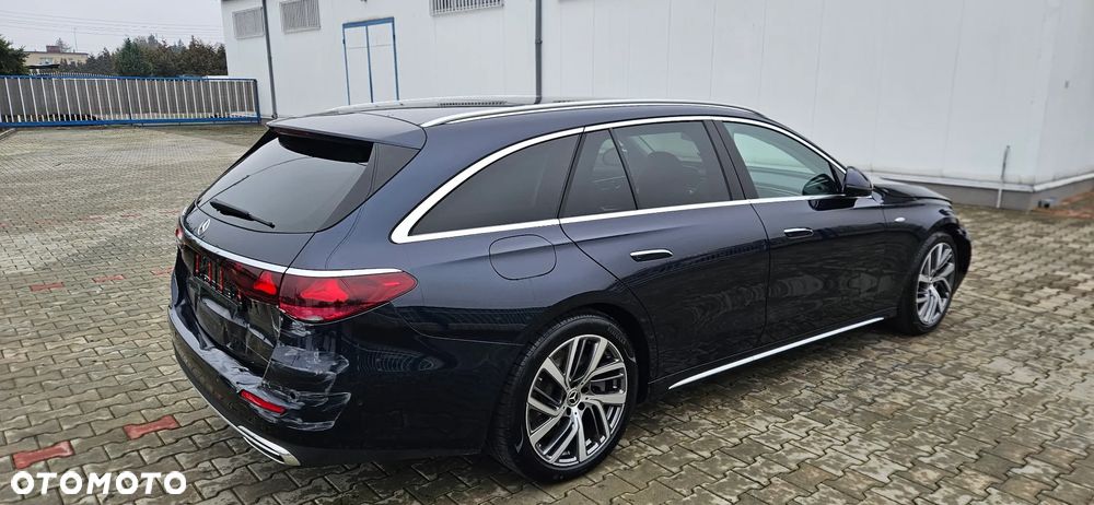 Mercedes-Benz Klasa E 300e 9G-TRONIC - 3