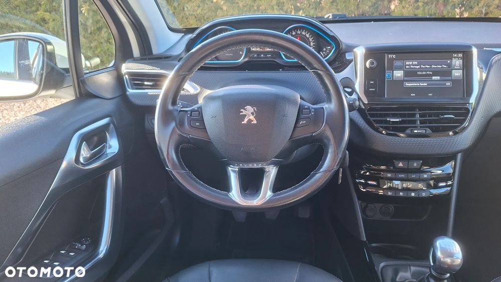 Peugeot 2008 - 12