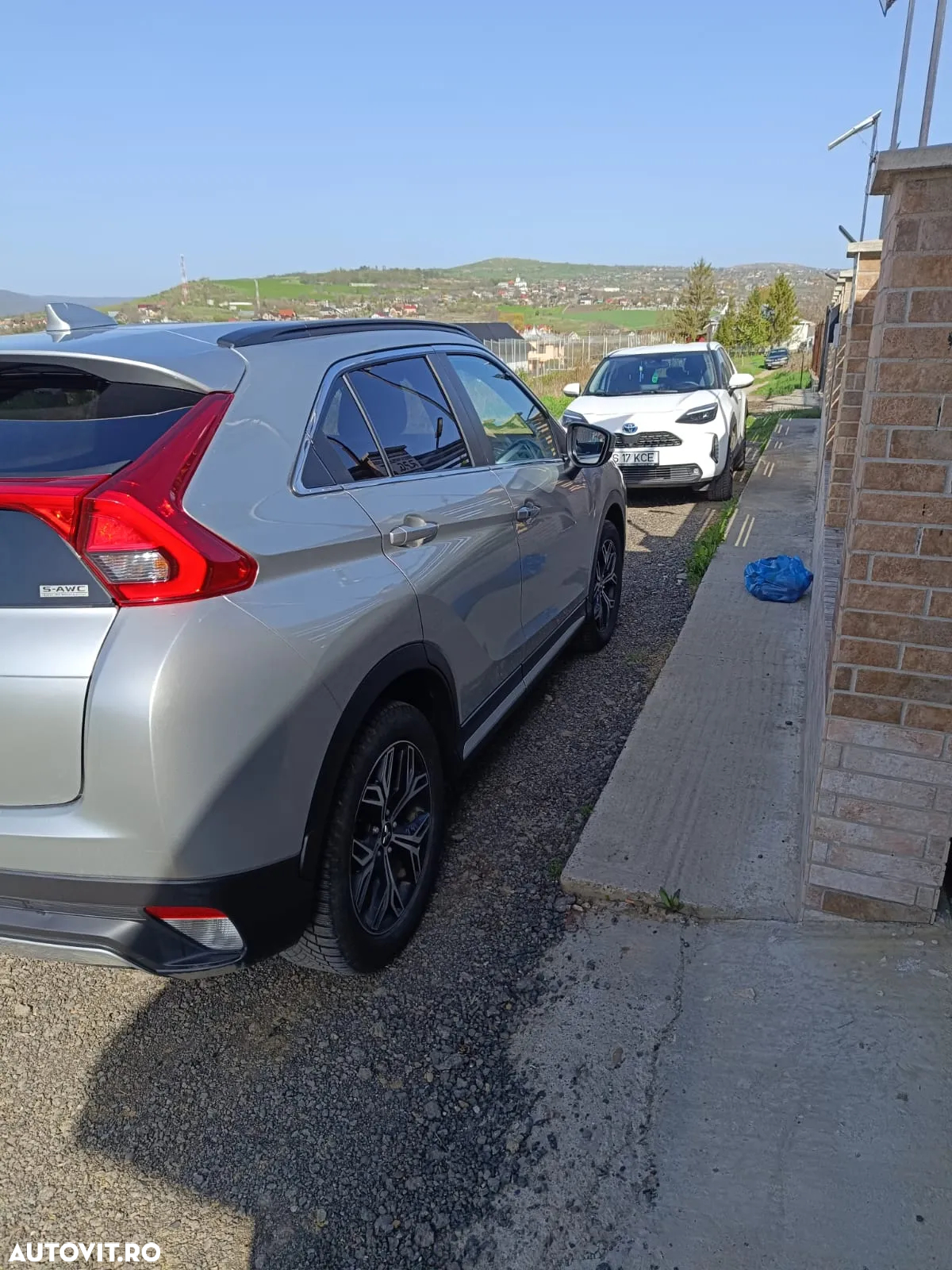 Mitsubishi Eclipse-Cross - 12