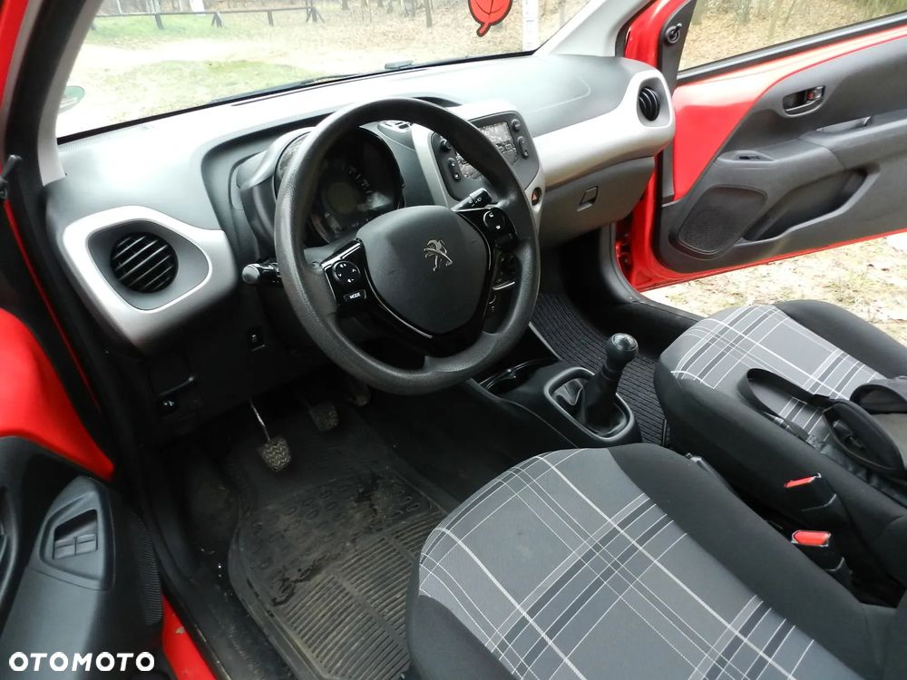 Peugeot 108 - 11