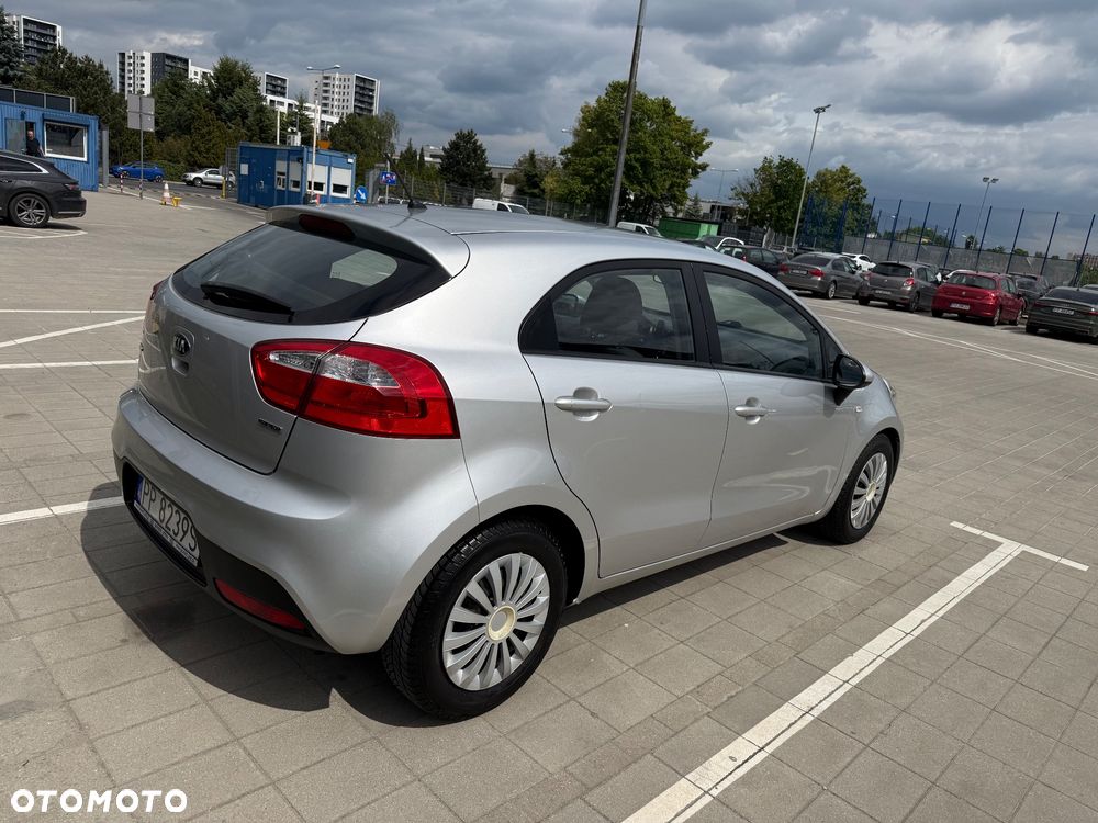 Kia Rio 1.4 crdi M - 5