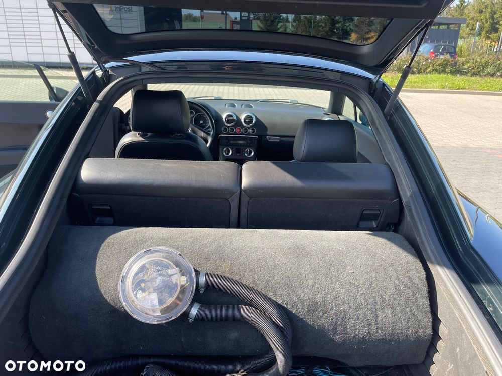 Audi TT Coupé - 12