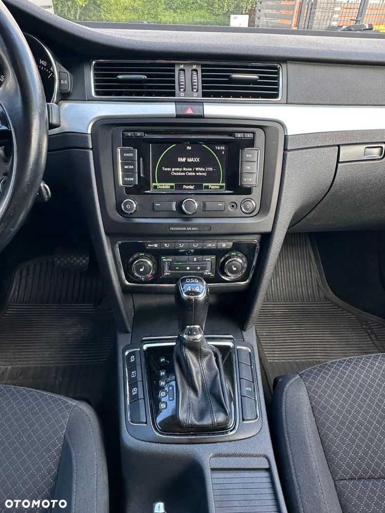 Skoda Superb 2.0 TDI 4x4 Business DSG - 26