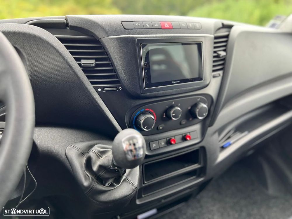 Iveco Daily 3.0 35C18D 4100 - 13