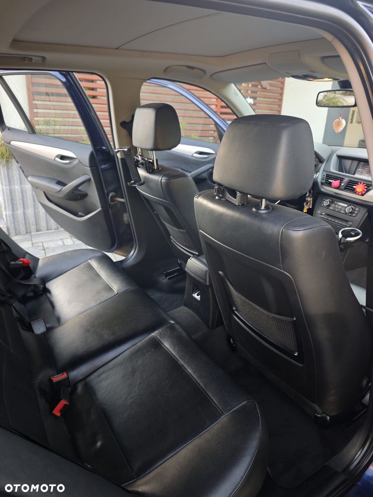 BMW X1 xDrive18d xLine - 8