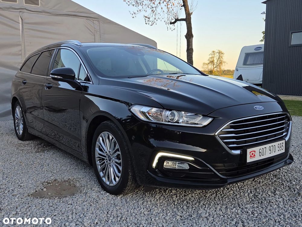 Ford Mondeo 2.0 Hybrid Titanium - 23