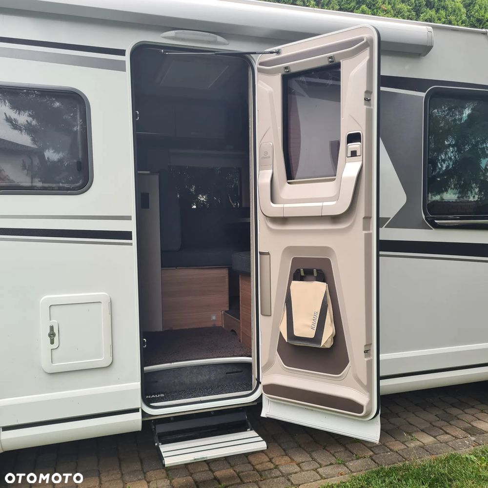 KNAUS Live i 700 - 25