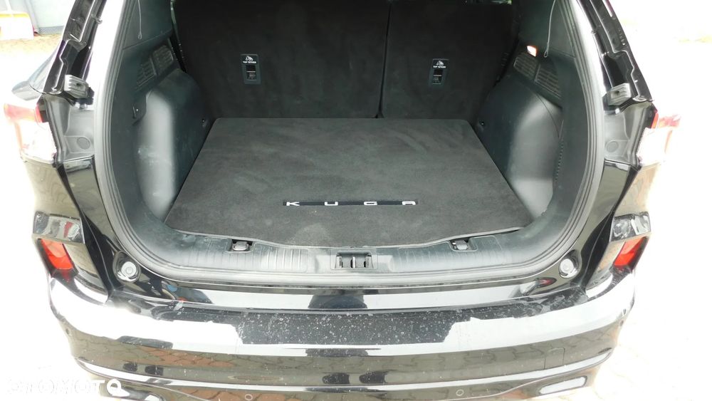 Ford Kuga 2.5 Duratec PHEV ST-LINE X - 19
