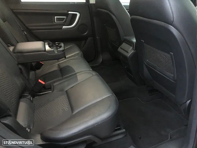 Land Rover Discovery Sport 2.0 eD4 HSE - 22