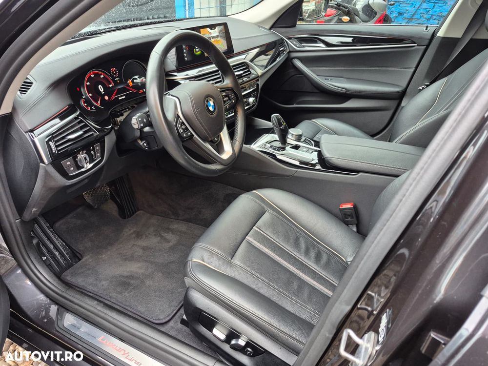 BMW Seria 5 520i Aut. Luxury Line - 21