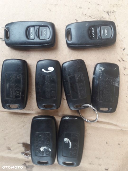 Mazda 2 6 02-07 Pilot centralnego Visteon 41803 - 3