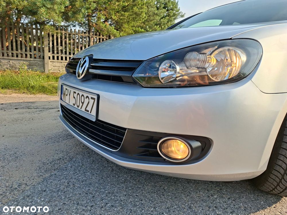 Volkswagen Golf 1.6 TDI DPF BlueMotion - 11
