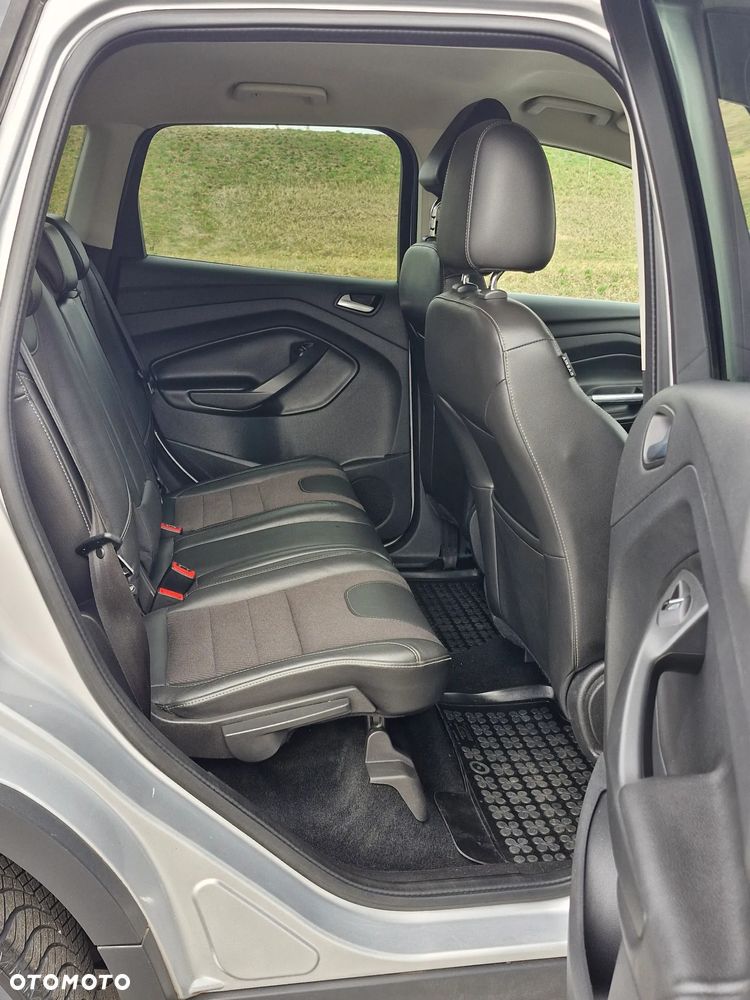 Ford Kuga 2.0 TDCi 4x4 Titanium - 16