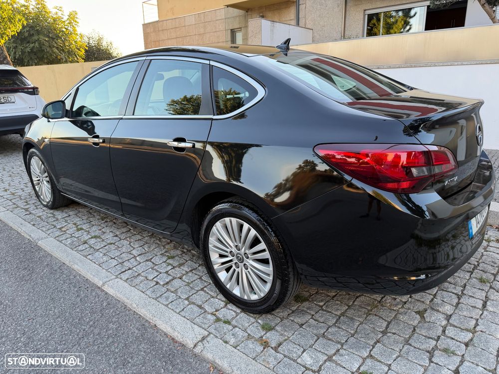 Opel Astra 1.7 CDTi Cosmo Start/Stop - 2