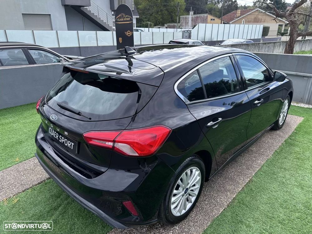 Ford Focus 1.0 EcoBoost S&S TITANIUM - 11
