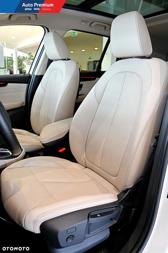 BMW Seria 2 220i Gran Tourer Luxury Line - 16