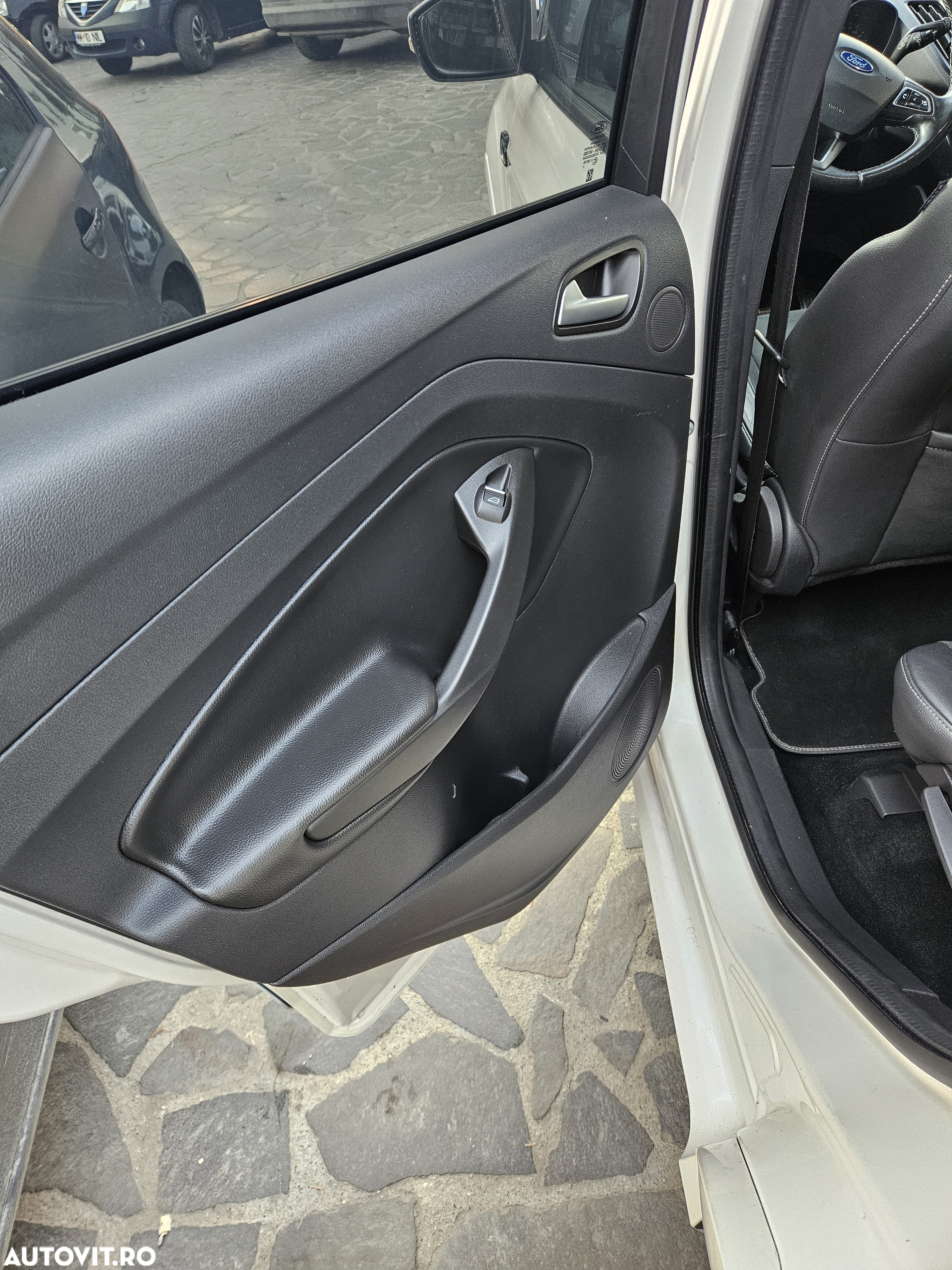 Ford Kuga 2.0 TDCi 4x4 Aut. ST-Line - 13