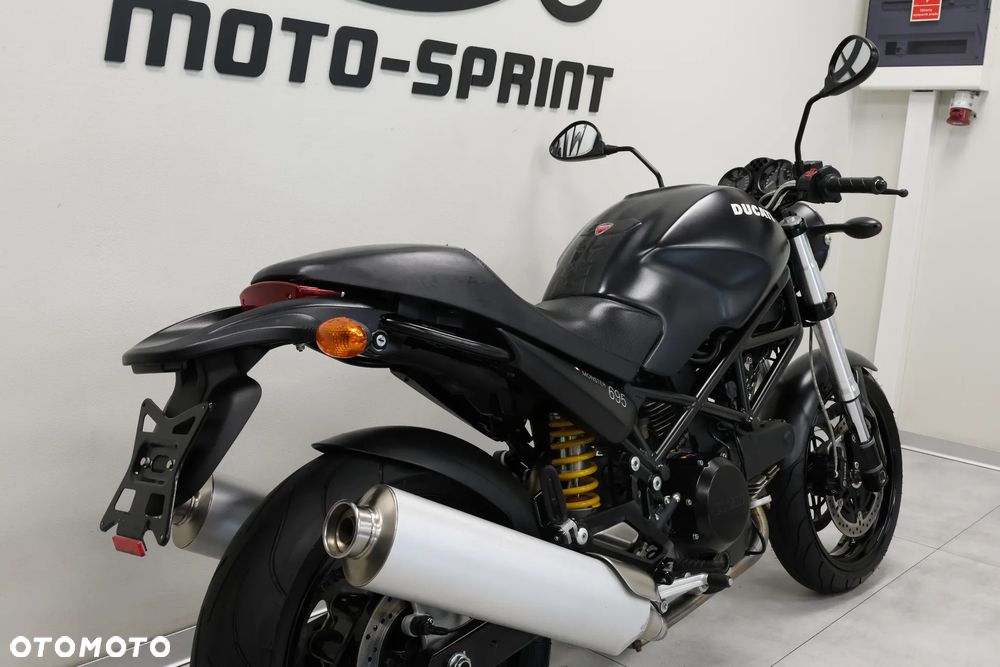 Ducati Monster - 12