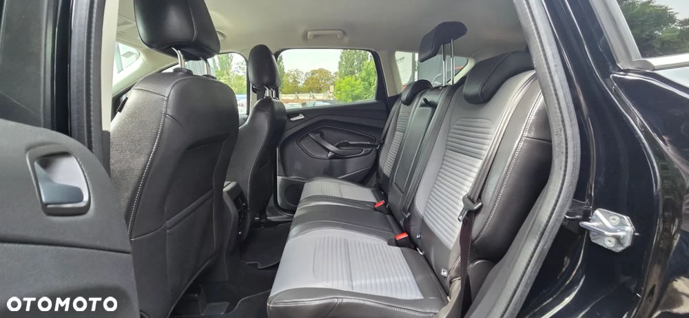 Ford Kuga 2.0 TDCi 4x4 Titanium - 33