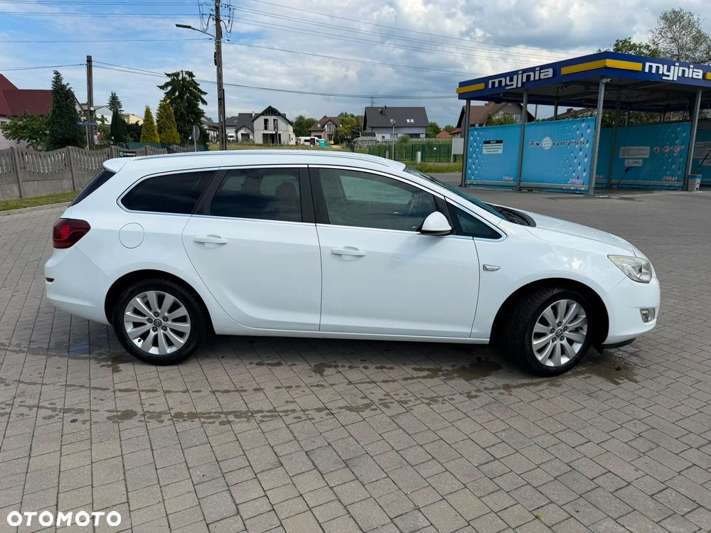 Opel Astra 2.0 CDTI Cosmo - 3