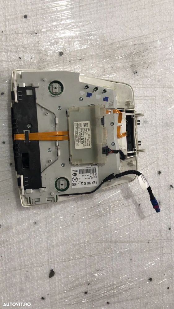 Plafoniera Mercedes C Class W204 Facelift Cod A2049063002 - 3