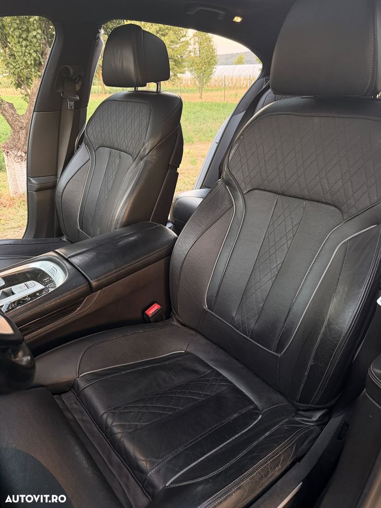 BMW Seria 7 750i xDrive Edition Exclusive - 14