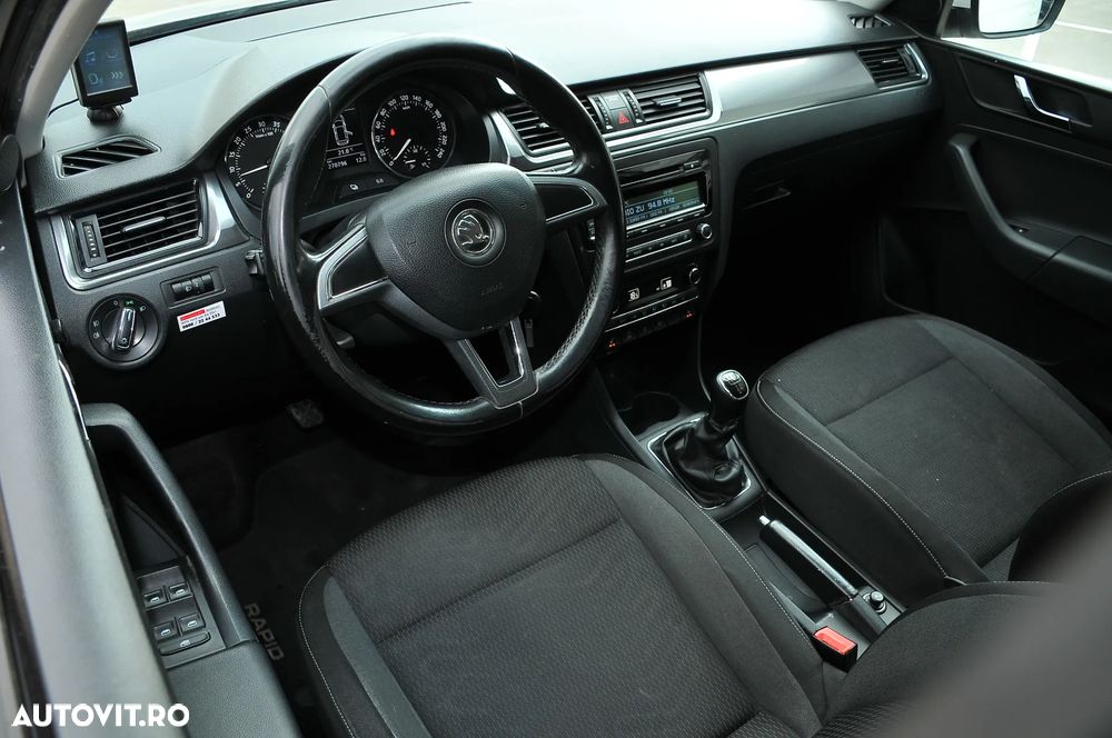 Skoda RAPID 1.6 TDI Active - 10