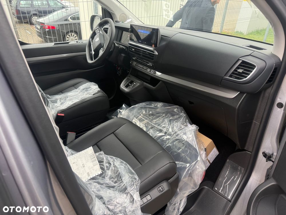 Peugeot Traveller 2.0 BlueHDi Long Business EAT8 - 17