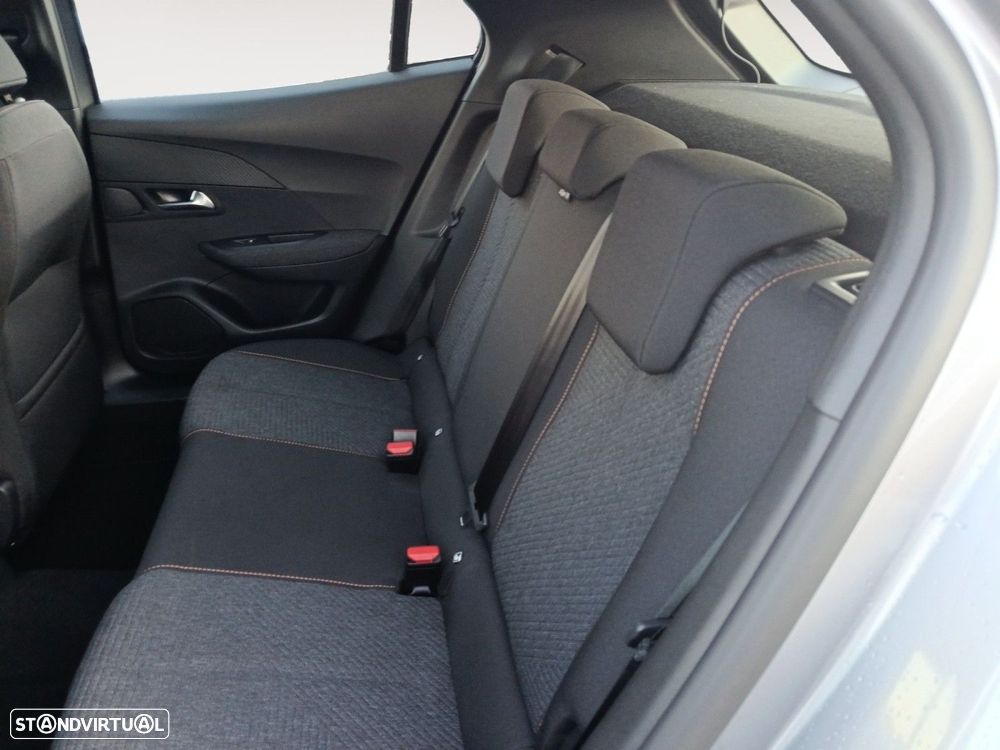 Peugeot 2008 1.2 PureTech Style - 13