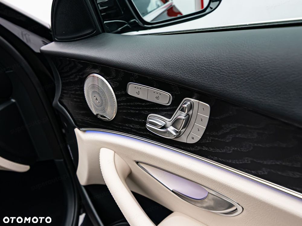 Mercedes-Benz Klasa E 220 d 4-Matic - 9
