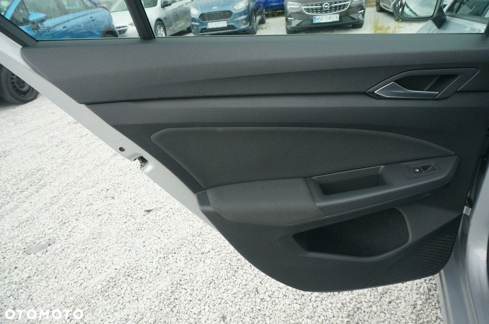 Volkswagen Golf VIII 2.0 TDI Life - 22