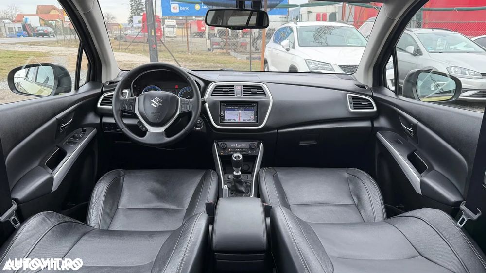 Suzuki S-Cross - 14