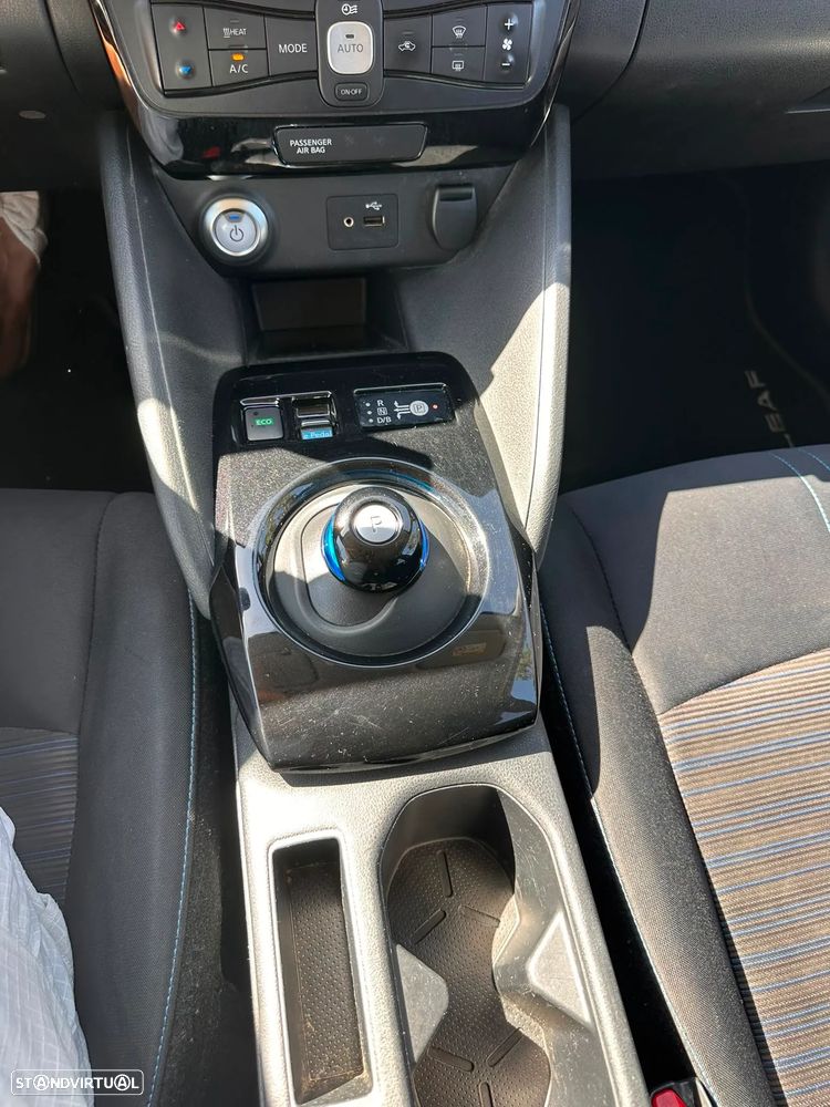 Nissan Leaf 40 kWh Acenta - 27