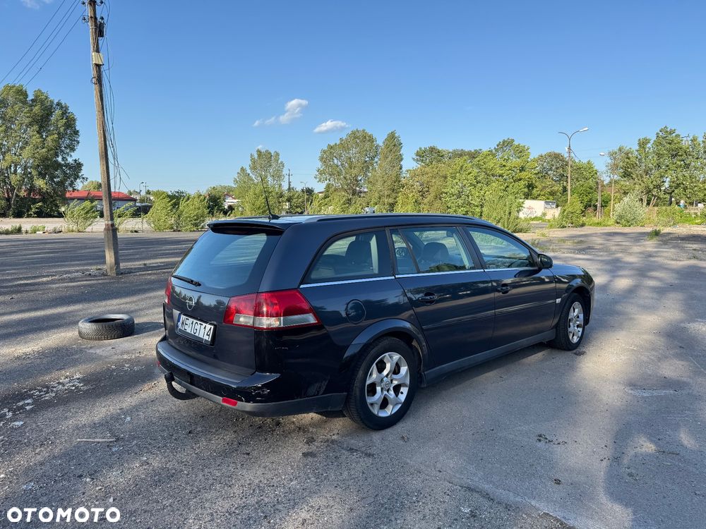 Opel Vectra 1.9 CDTI Cosmo - 3