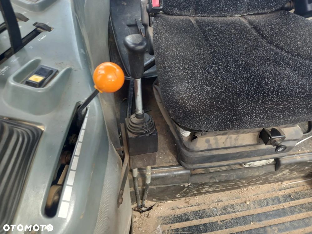 Ładowacz czołowy RODA Case MX100C - 7