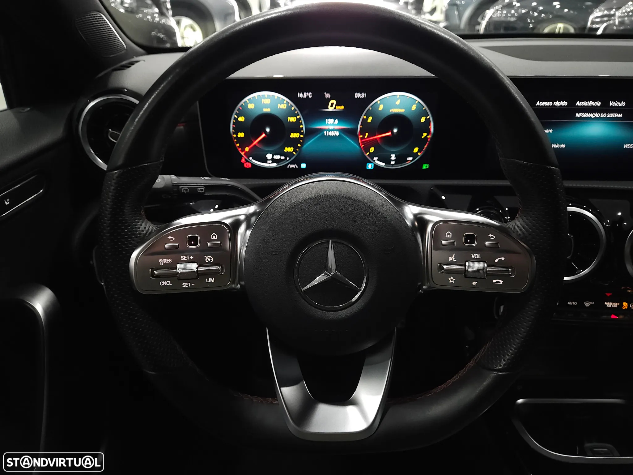 Mercedes-Benz A 160 AMG Line - 27