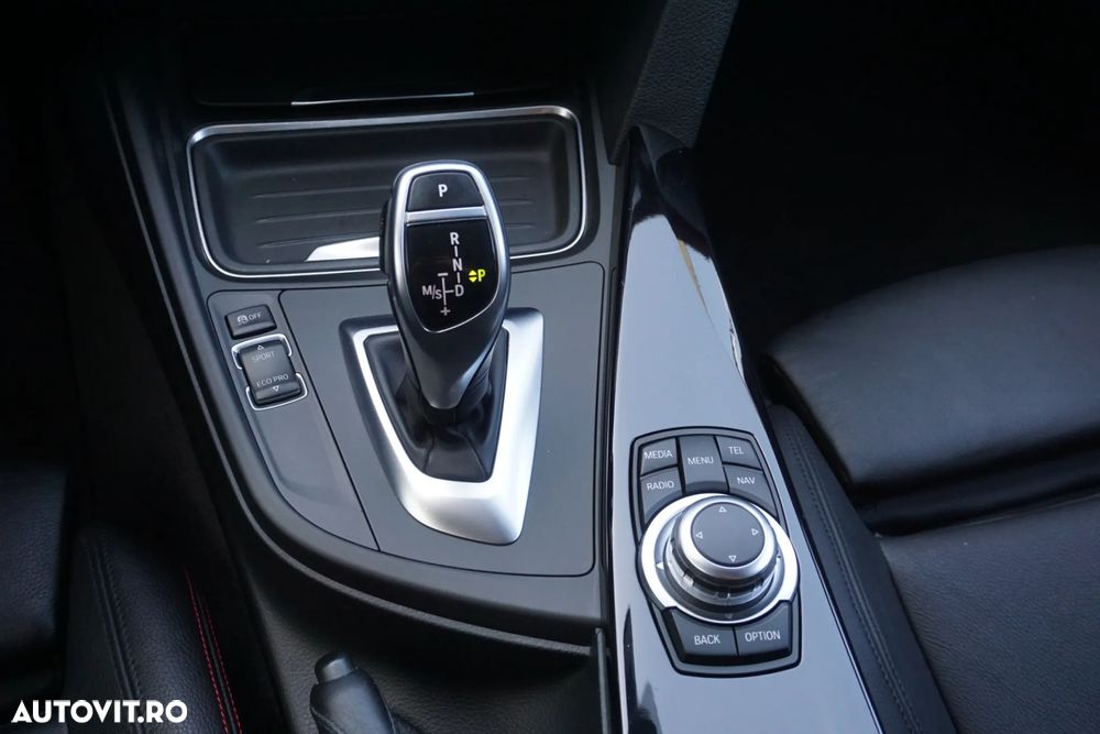 BMW Seria 3 320d DPF Aut. Edition Sport - 28