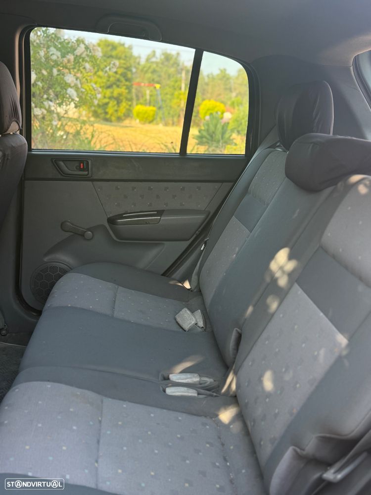 Hyundai Getz 1.1 Euro 2004 - 8