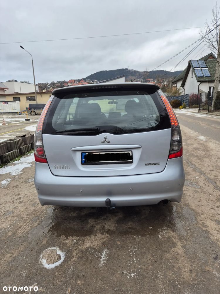 Mitsubishi Grandis 2.0 DI-D 7-Sitzer Intense - 5