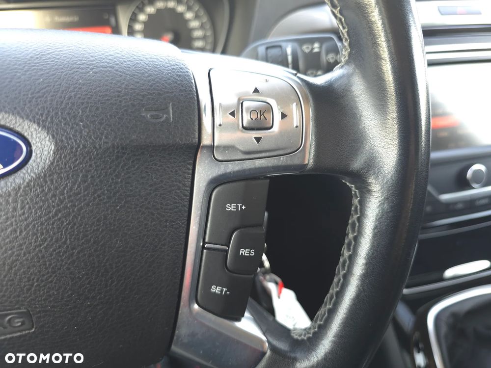 Ford S-Max 1.6 EcoBoost Titanium - 25